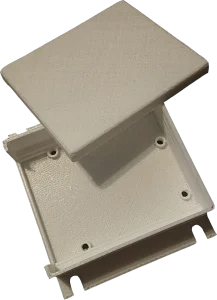 3D-tulostettu laatikko Arduino Uno piirikortille ja laatikon kansi.